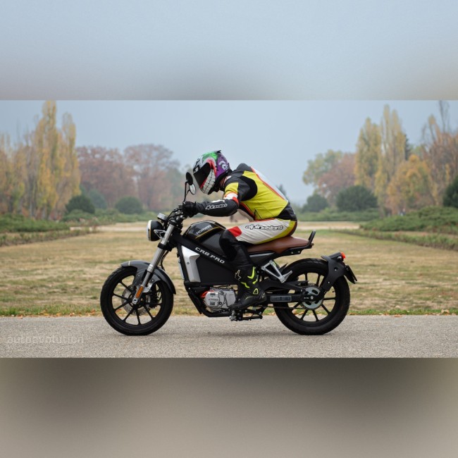 ЭлектроМотоцикл Horwin CR6 PRO