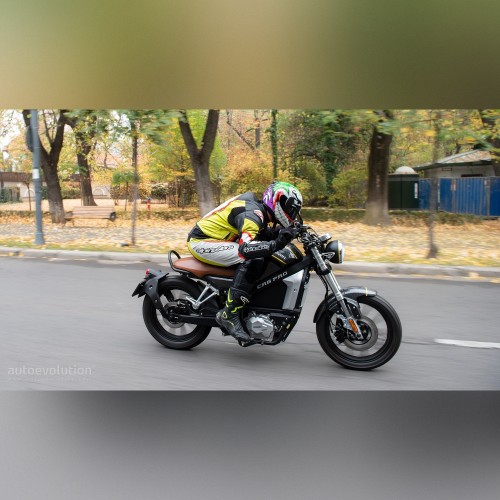 ЭлектроМотоцикл Horwin CR6 PRO