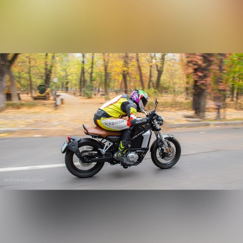 ЭлектроМотоцикл Horwin CR6 PRO