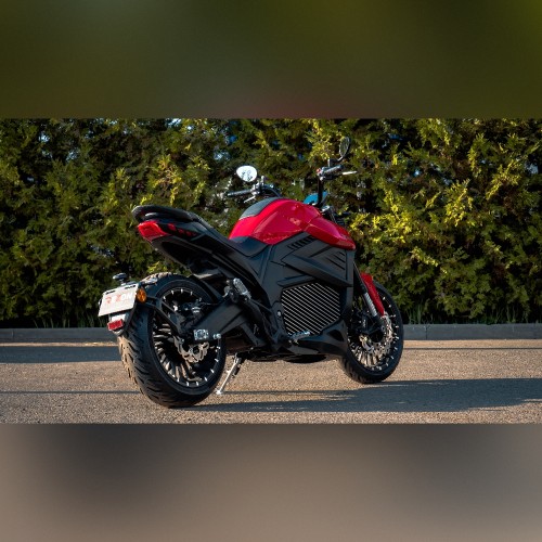 Электромотоцикл Rezon Bohemia