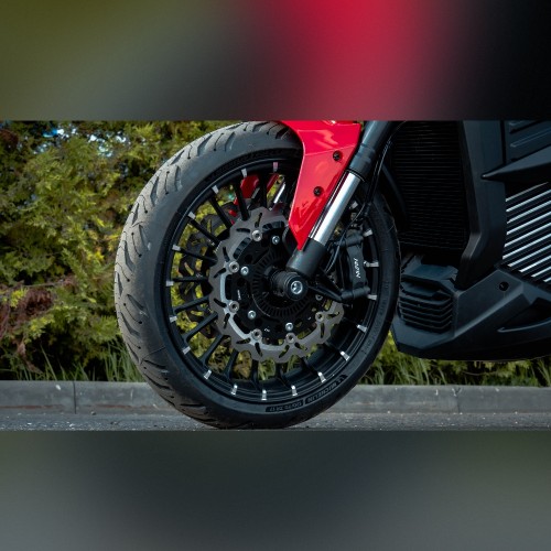 Электромотоцикл Rezon Bohemia