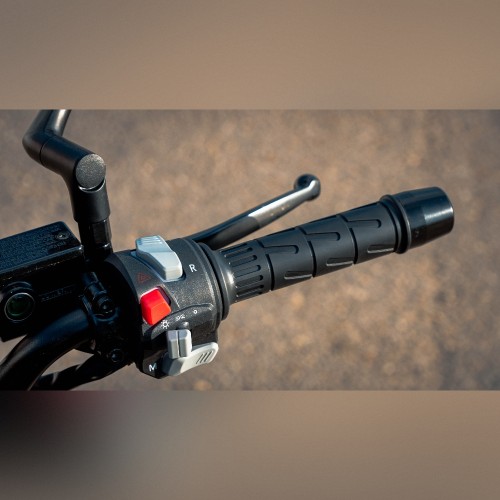 Электромотоцикл Rezon Bohemia