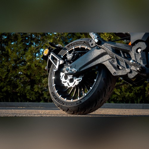 Электромотоцикл Rezon Bohemia