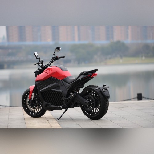 Электромотоцикл Rezon Bohemia