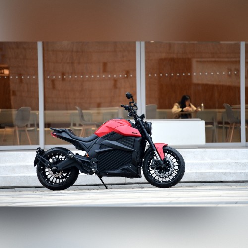 Электромотоцикл Rezon Bohemia