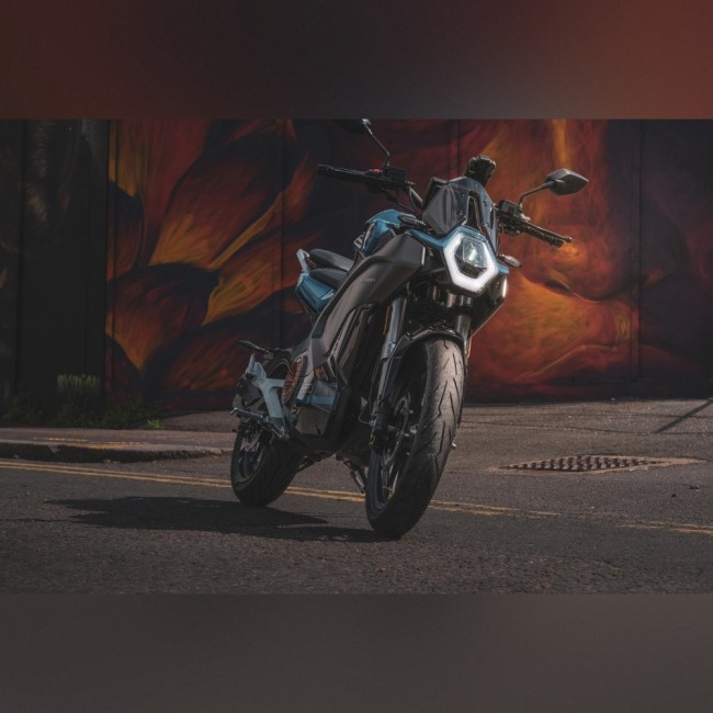 ЭлектроМотоцикл Super Soco Vmoto Stash