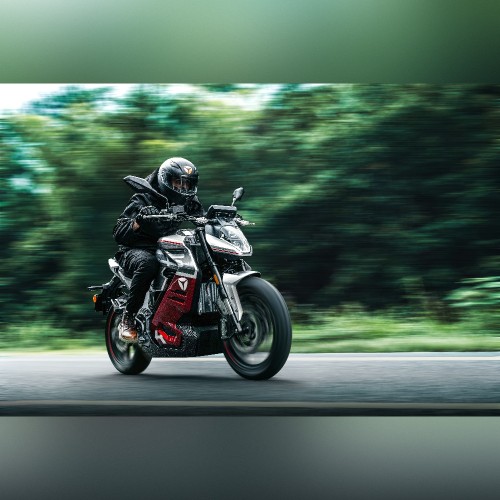 Премиальный спортивный электромотоцикл Yadea K5 Kemper