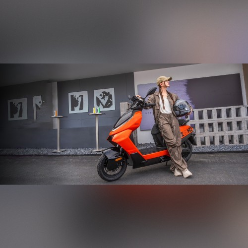 Электроскутер ZEEHO AE4