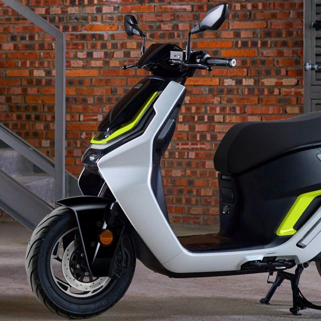 ZEEHO AE6