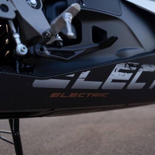 QJMOTOR RX5000D White 